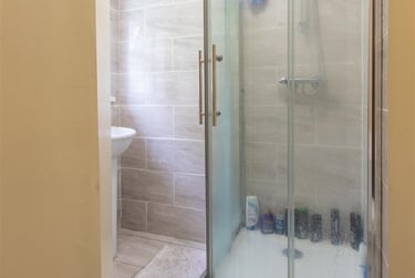 7 bed house, Gordon Road, Plasnewydd, Cardiff, CF243AL - Image 8